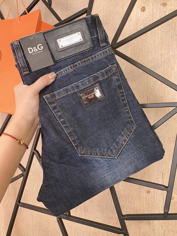 ブランドジーンズ正面デザイン